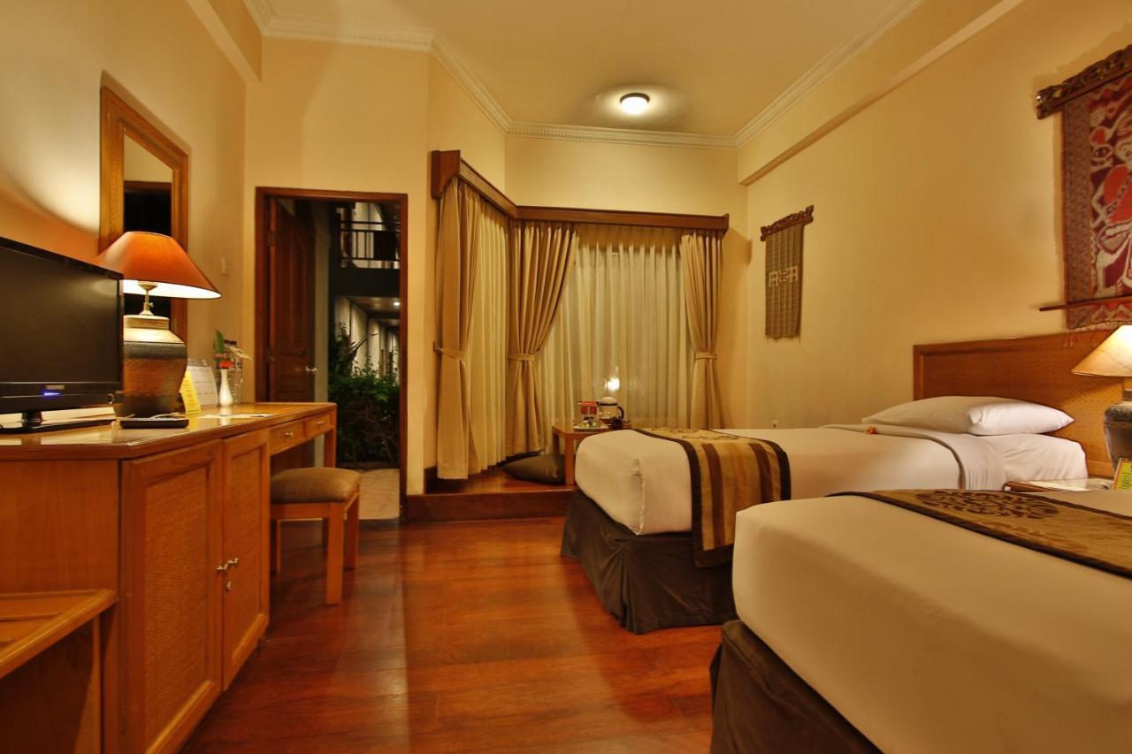 Jayakarta Hotel Lombok Senggigi Exterior photo