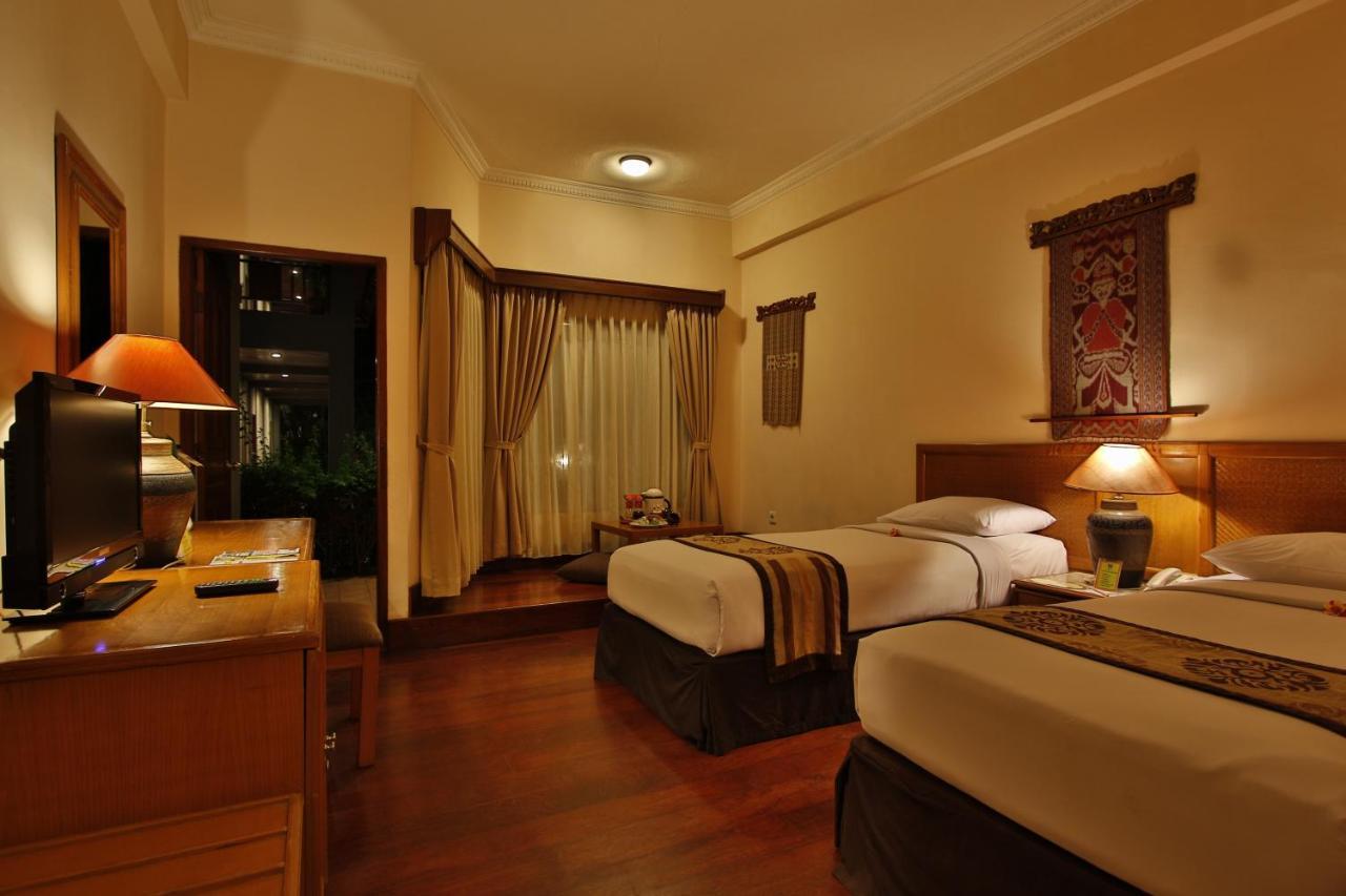 Jayakarta Hotel Lombok Senggigi Exterior photo