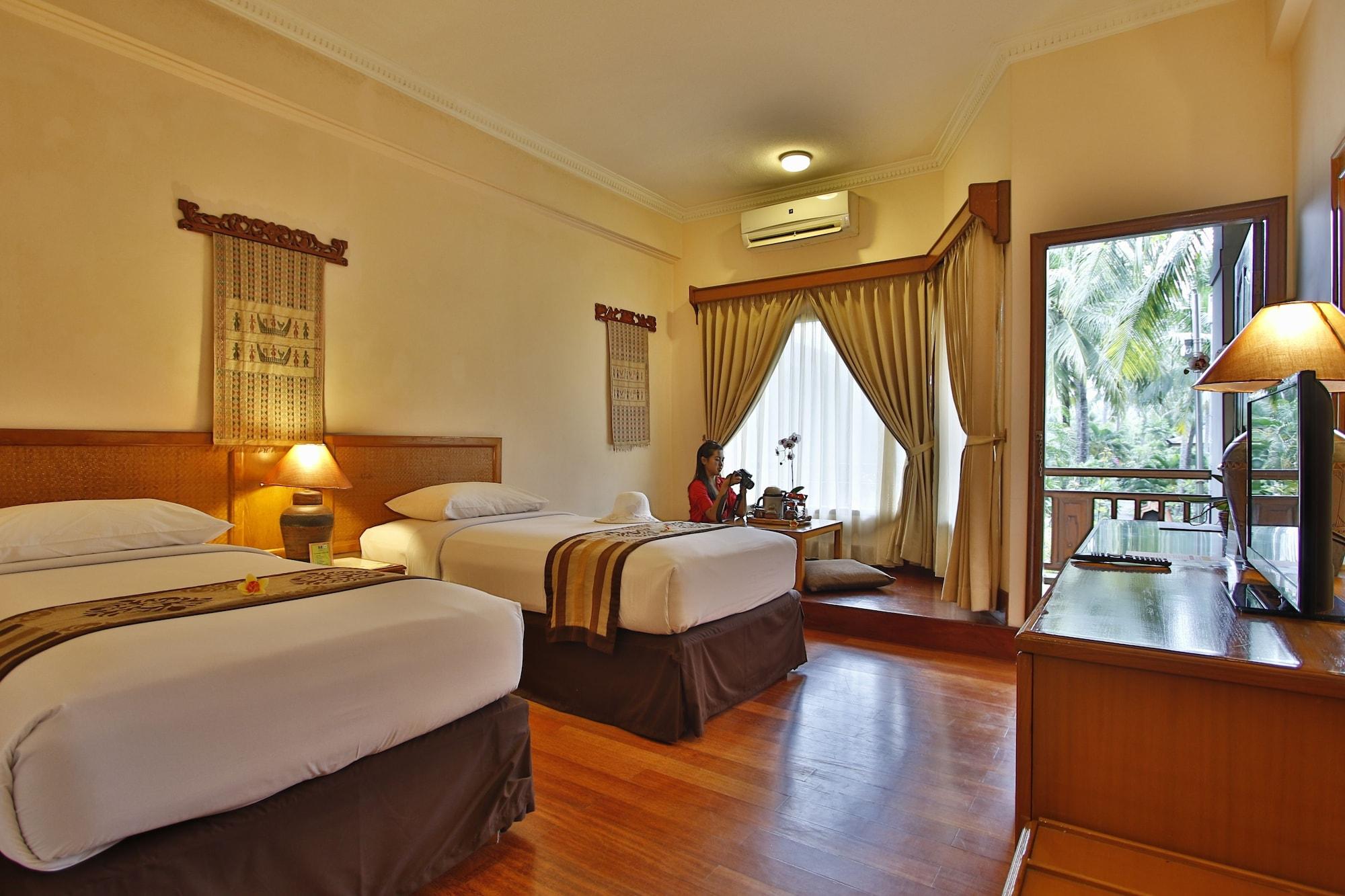 Jayakarta Hotel Lombok Senggigi Exterior photo