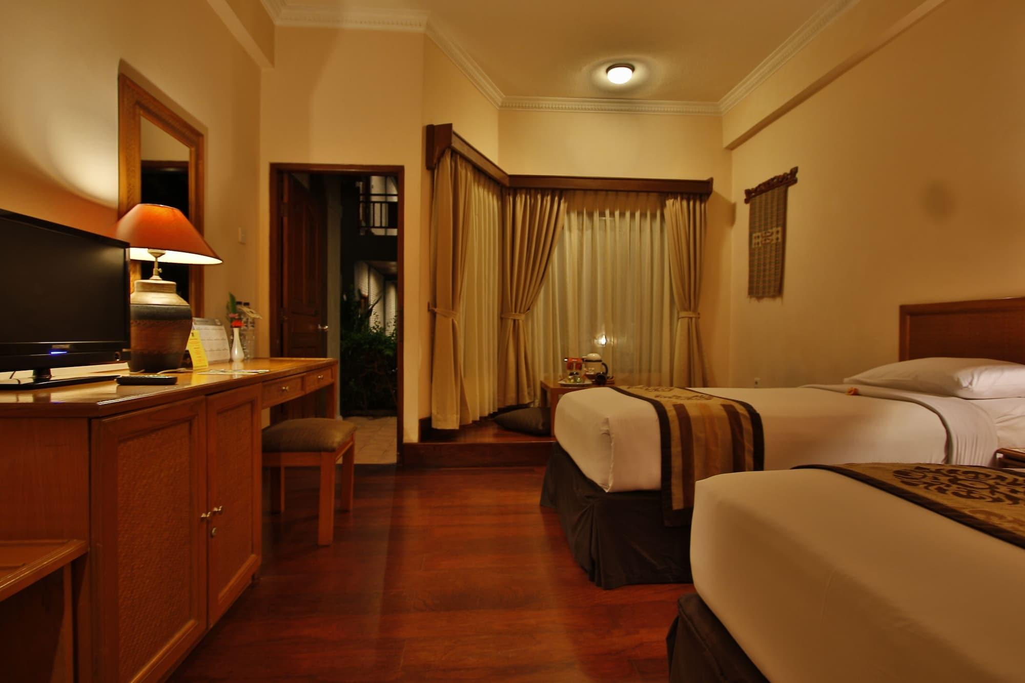 Jayakarta Hotel Lombok Senggigi Exterior photo
